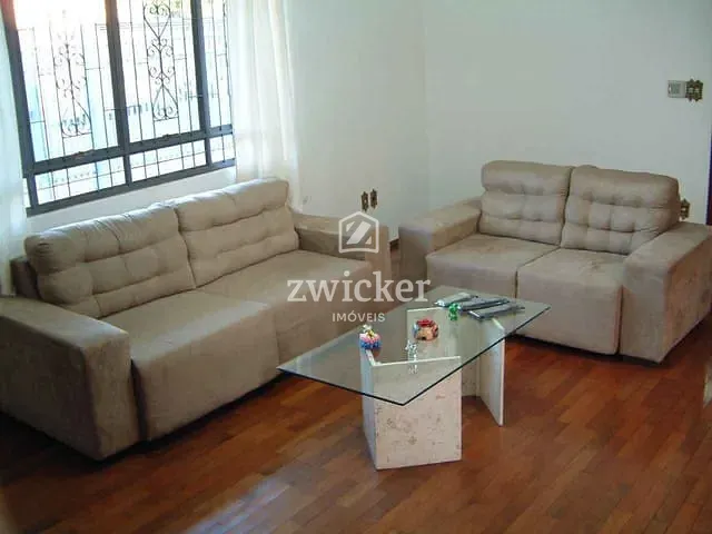 Casa com 550m² 4 quartos e 4 banheiros, à venda, no bairro Vila Industrial em Bauru