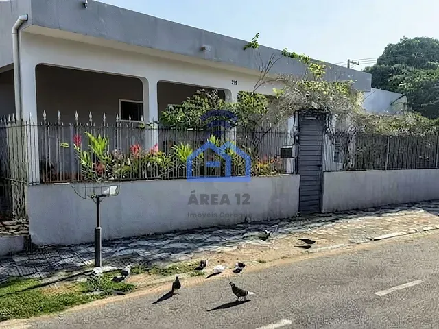 Casa 5 quartos e 3 banheiros, à venda, no bairro Centro em Caraguatatuba