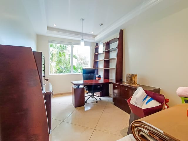 Casa com 922m² 5 quartos e 7 banheiros, para alugar, no bairro Barra da Tijuca em Rio de Janeiro