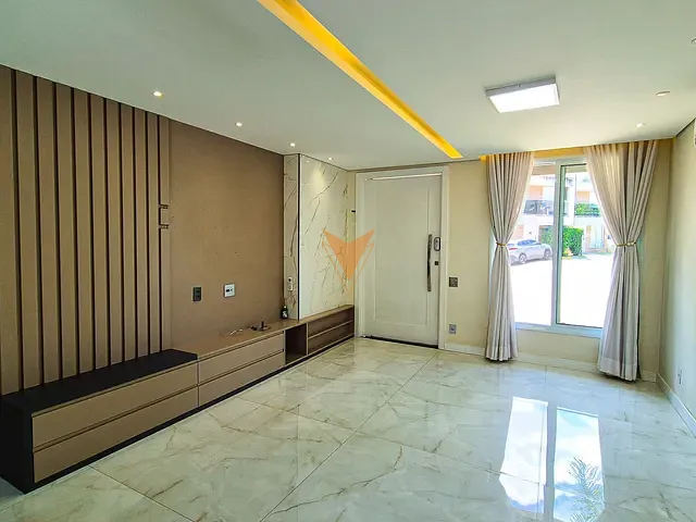 Casa 3 quartos e 4 banheiros, à venda, no bairro Granja Viana em Cotia