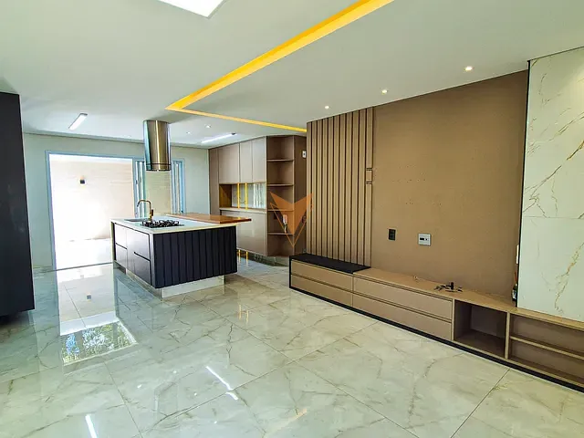 Casa 3 quartos e 4 banheiros, à venda, no bairro Granja Viana em Cotia