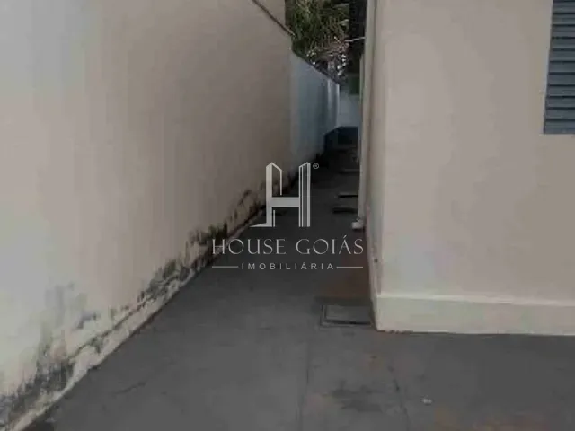 Casa com 360m² 3 quartos e 2 banheiros, à venda, no bairro Garavelo Residencial Park em Aparecida de Goiânia