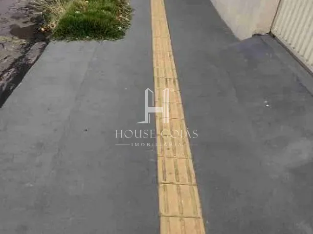 Casa com 360m² 3 quartos e 2 banheiros, à venda, no bairro Garavelo Residencial Park em Aparecida de Goiânia