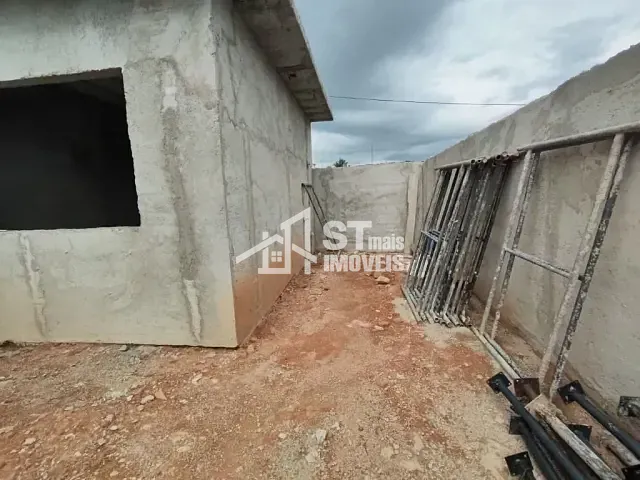 Casa com 160m² 2 quartos e 1 banheiro, à venda, no bairro Jardim Heloisa em Andradas