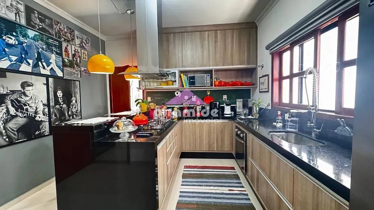 Casa, 4 quartos, 200 m² - Foto 6