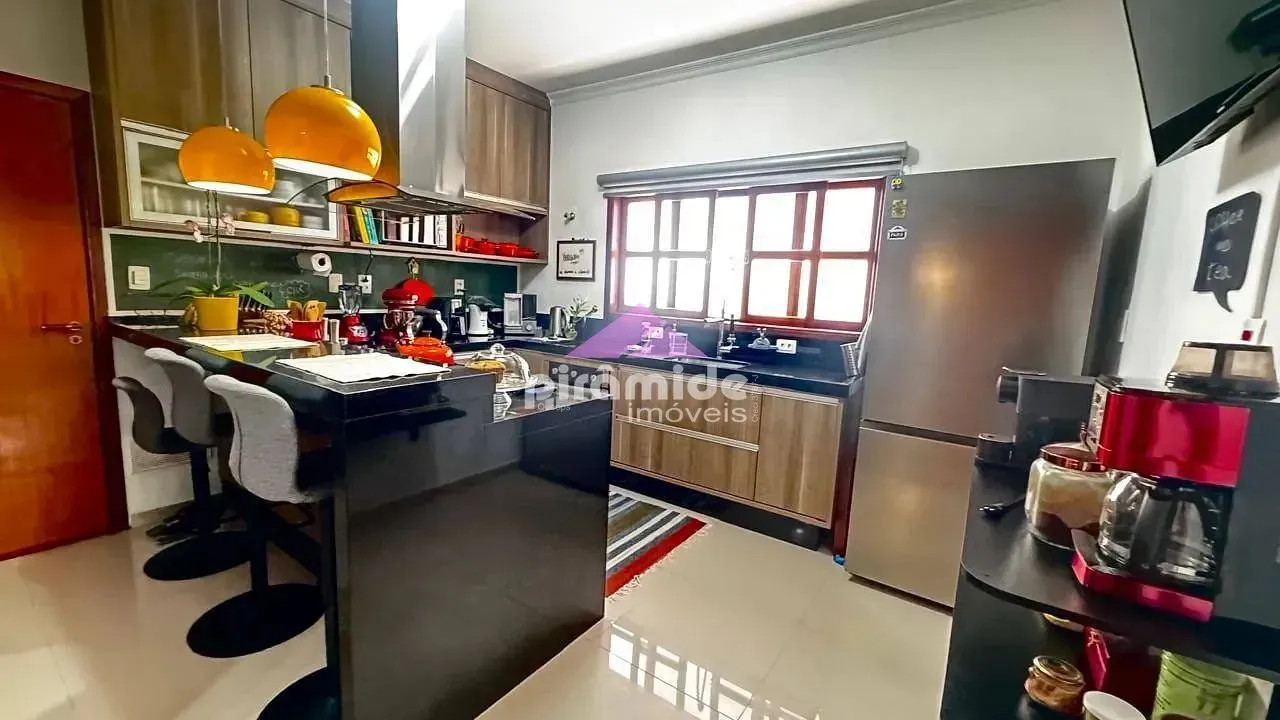 Casa, 4 quartos, 200 m² - Foto 5