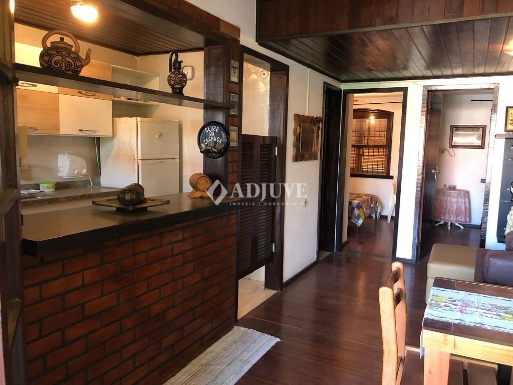 Casa à venda com 3 quartos, 72m² - Foto 6