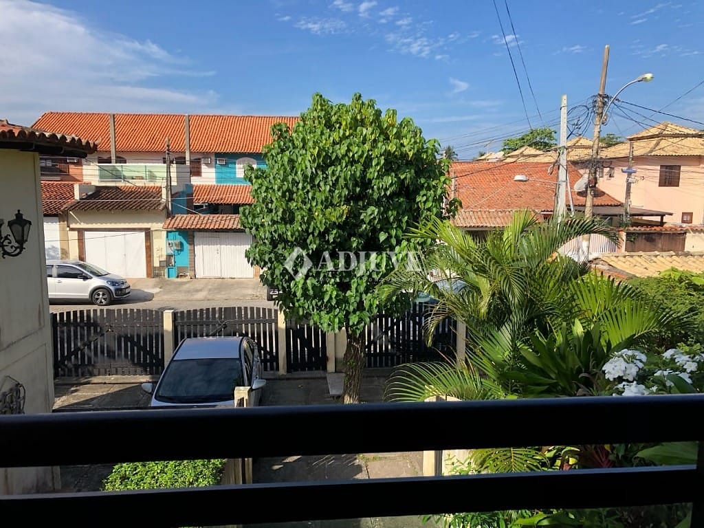 Casa à venda com 3 quartos, 72m² - Foto 18
