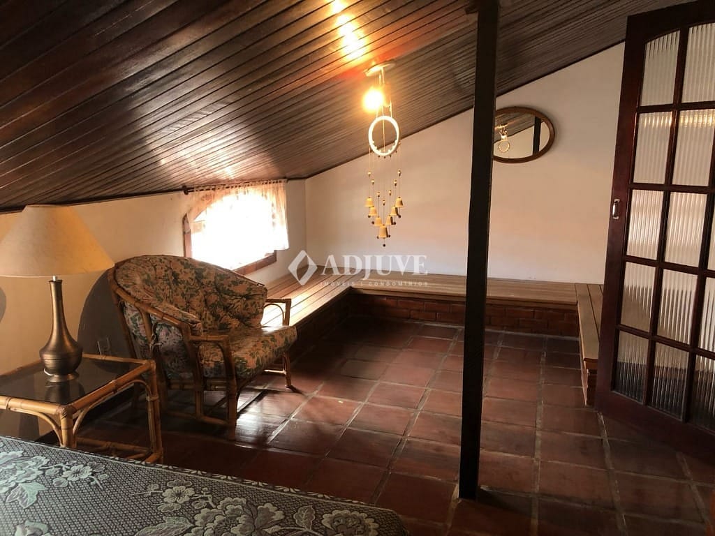 Casa à venda com 3 quartos, 72m² - Foto 15