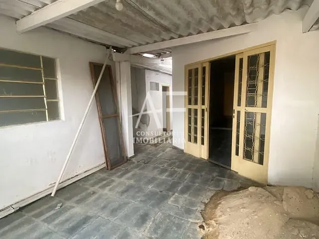 Casa com 233m² 2 quartos e 3 banheiros, à venda, no bairro Centro em Taubaté