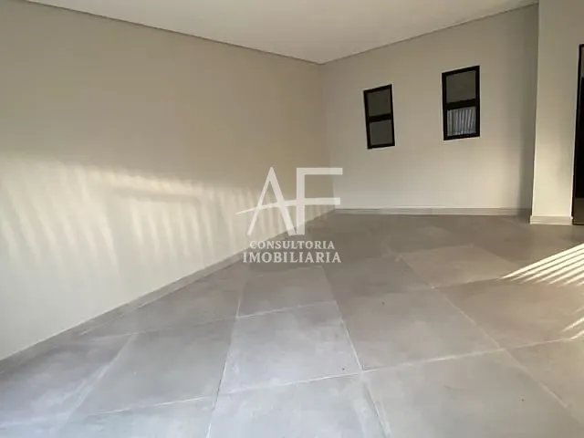 Casa com 233m² 2 quartos e 3 banheiros, à venda, no bairro Centro em Taubaté
