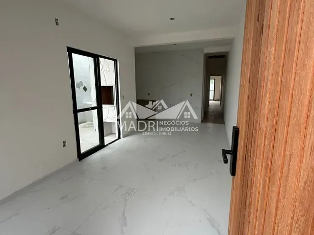 Casa 3 quartos e 2 banheiros, à venda, no bairro Rio Grande em Palhoça