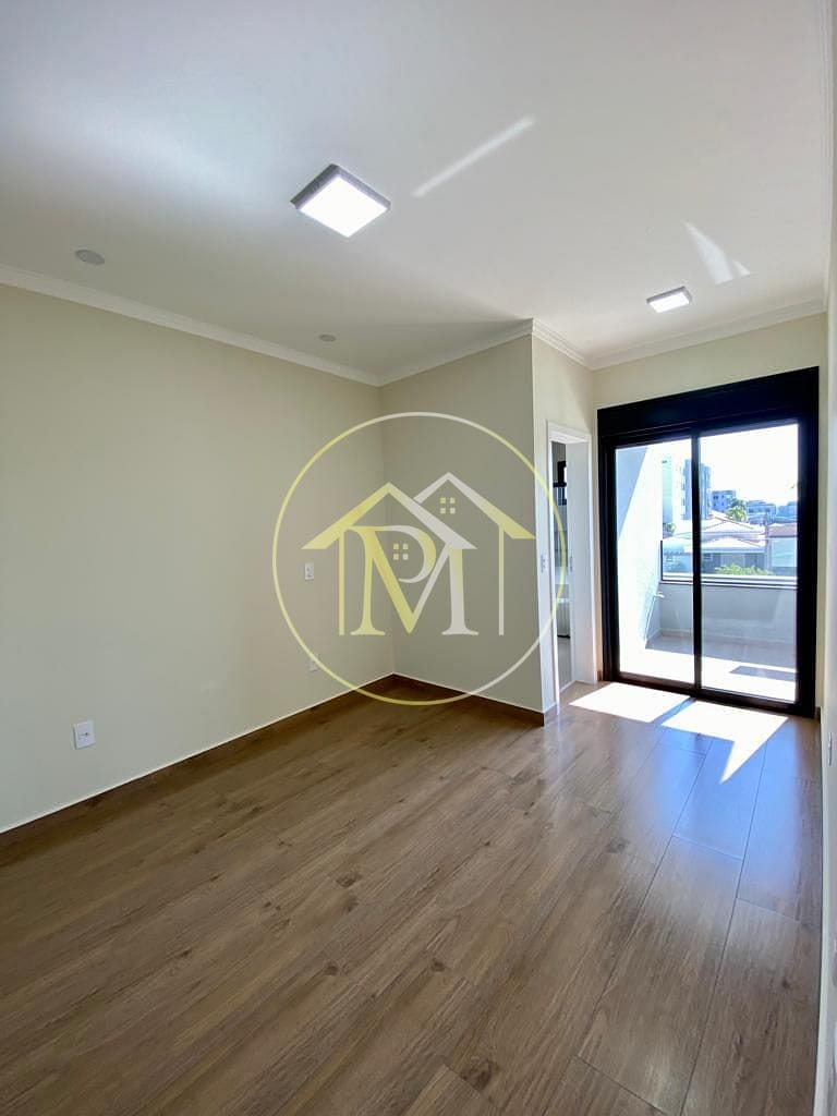 Casa à venda com 3 quartos, 240m² - Foto 30