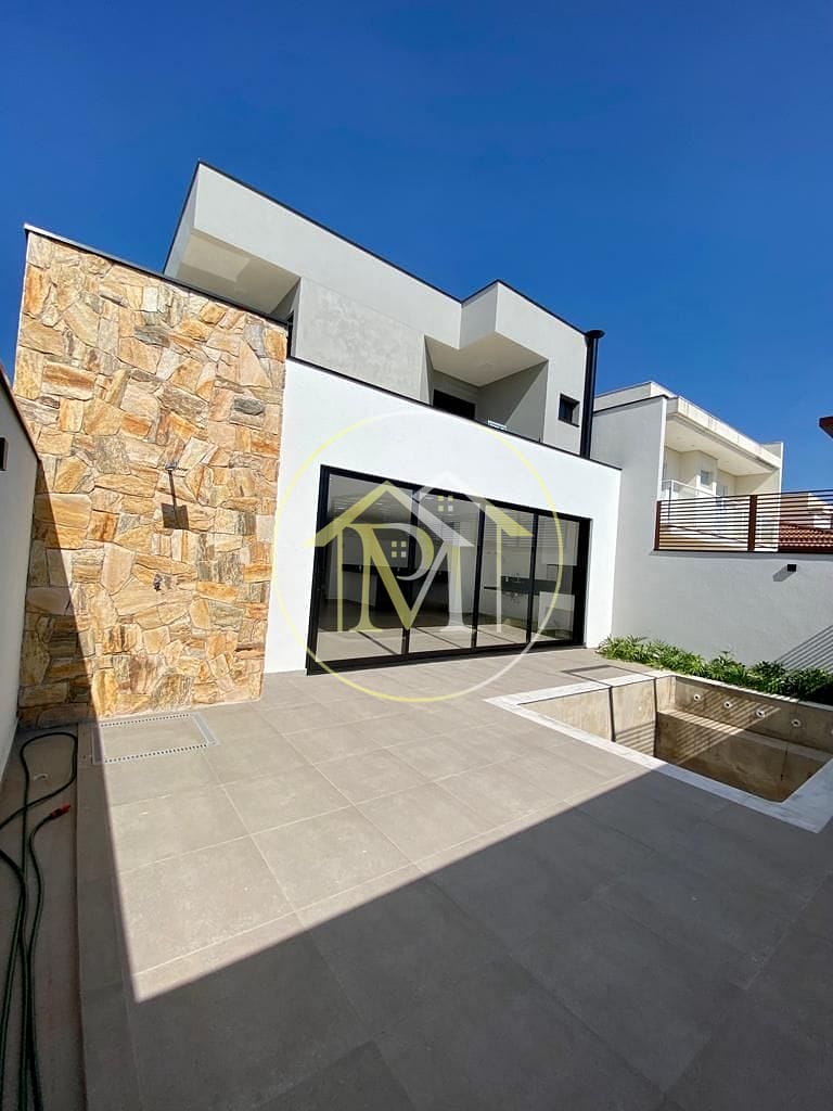 Casa à venda com 3 quartos, 240m² - Foto 18