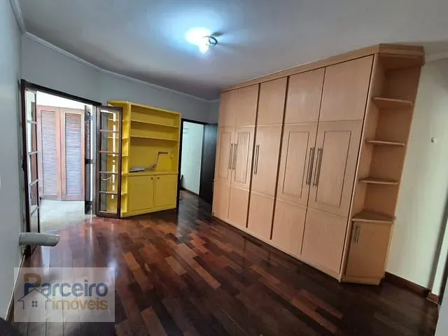 Casa 3 quartos e 4 banheiros, à venda, no bairro Chácara Seis de Outubro em São Paulo