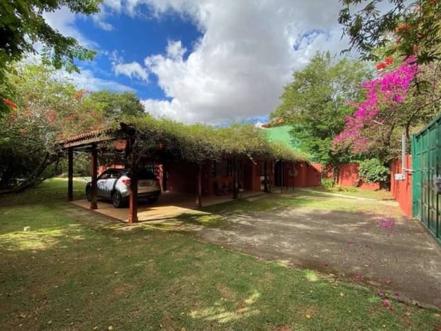 Casa com 1000m² 3 quartos e 4 banheiros, à venda, no bairro Chácara Vale do Rio Cotia em Carapicuíba