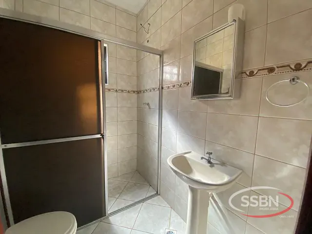 Casa 2 quartos e 1 banheiro, para alugar, no bairro Jardim Santa Rosa em Nova Odessa