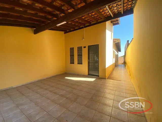 Casa 2 quartos e 1 banheiro, para alugar, no bairro Jardim Santa Rosa em Nova Odessa
