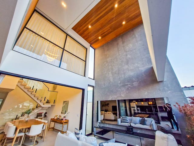 Casa com 180m² 4 quartos e 7 banheiros, à venda, no bairro Recreio dos Bandeirantes em Rio de Janeiro