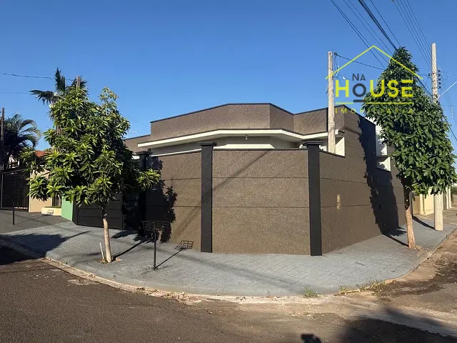Casa com 150m² 3 quartos e 2 banheiros, à venda, no bairro Parque Residencial do Lago em Votuporanga
