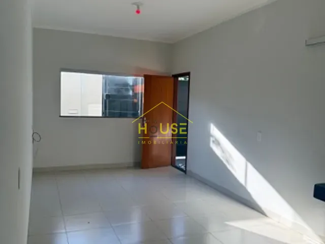 Casa com 150m² 3 quartos e 2 banheiros, à venda, no bairro Parque Residencial do Lago em Votuporanga
