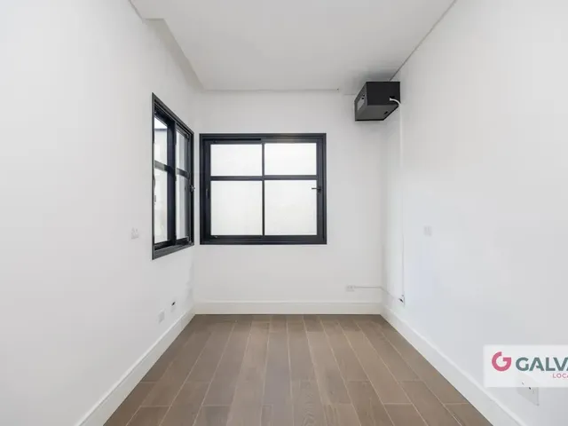 Casa 3 quartos e 3 banheiros, para alugar, no bairro Boa Vista em Curitiba