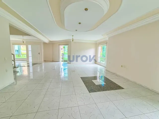 Casa com 698m², à venda ou para alugar, no bairro Jardim Recanto em Valinhos