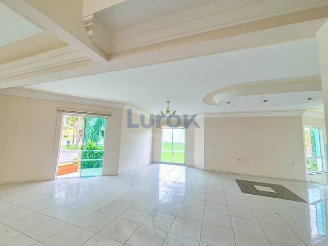 Casa com 698m², à venda ou para alugar, no bairro Jardim Recanto em Valinhos