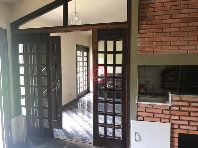 Casa com 241m² 4 quartos e 4 banheiros, à venda, no bairro Cascata em Porto Alegre
