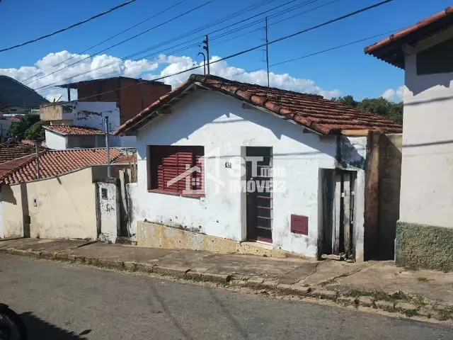 Casa com 90m² 2 quartos e 1 banheiro, à venda, no bairro Vila Maganhoto em Andradas