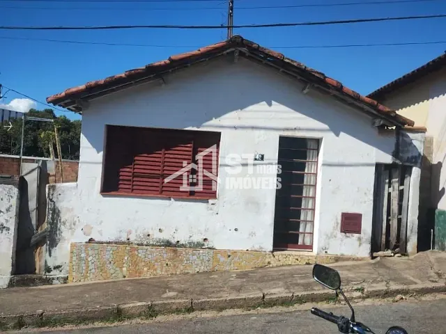 Casa com 90m² 2 quartos e 1 banheiro, à venda, no bairro Vila Maganhoto em Andradas
