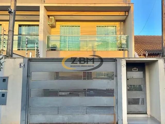 Casa com 150m² 3 quartos e 2 banheiros, à venda, no bairro Colúmbia em Londrina