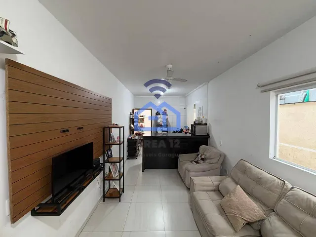 Casa 3 quartos e 2 banheiros, à venda, no bairro Golfinho em Caraguatatuba