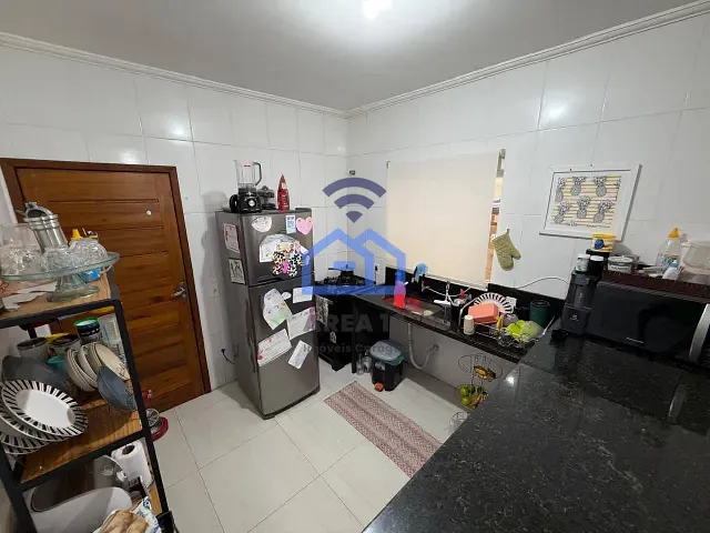 Casa 3 quartos e 2 banheiros, à venda, no bairro Golfinho em Caraguatatuba
