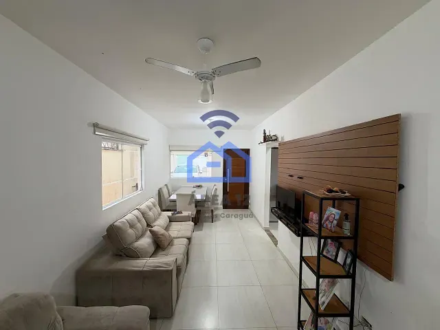 Casa 3 quartos e 2 banheiros, à venda, no bairro Golfinho em Caraguatatuba
