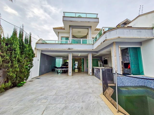 Casa com 220m² 4 quartos e 7 banheiros, para alugar, no bairro Recreio dos Bandeirantes em Rio de Janeiro