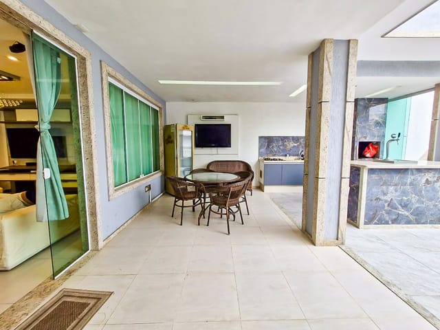 Casa com 220m² 4 quartos e 7 banheiros, para alugar, no bairro Recreio dos Bandeirantes em Rio de Janeiro