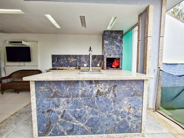 Casa com 220m² 4 quartos e 7 banheiros, para alugar, no bairro Recreio dos Bandeirantes em Rio de Janeiro