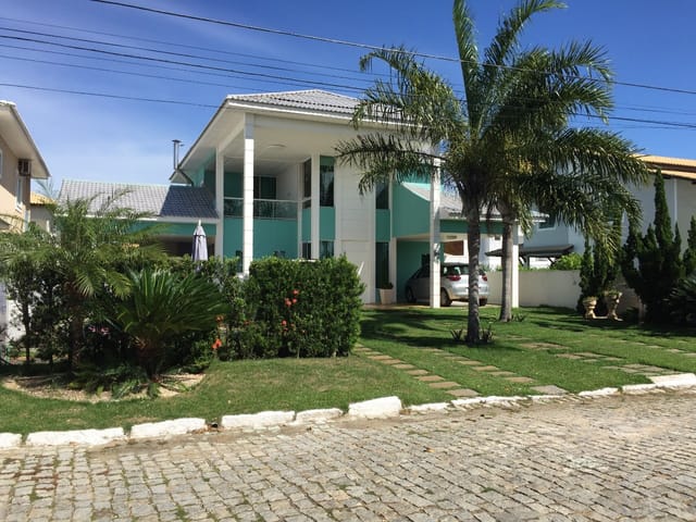 Casa 4 quartos e 4 banheiros, à venda, no bairro Parque Jóquei Club em Campos dos Goytacazes