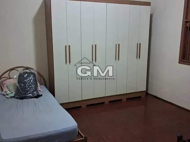 Casa 4 quartos e 2 banheiros, à venda, no bairro Vila Tibério em Ribeirão Preto