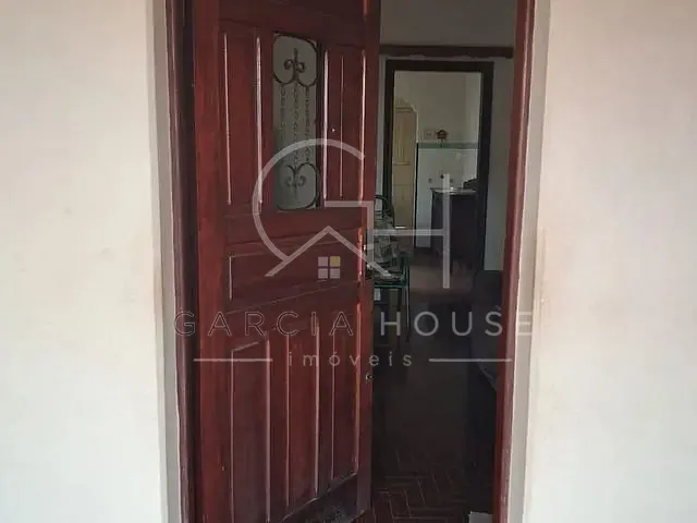 Casa 4 quartos e 2 banheiros, à venda, no bairro Vila Tibério em Ribeirão Preto