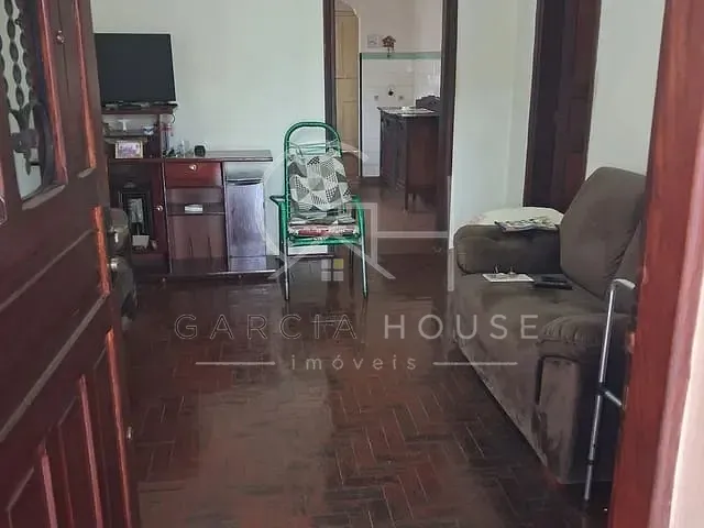 Casa 4 quartos e 2 banheiros, à venda, no bairro Vila Tibério em Ribeirão Preto