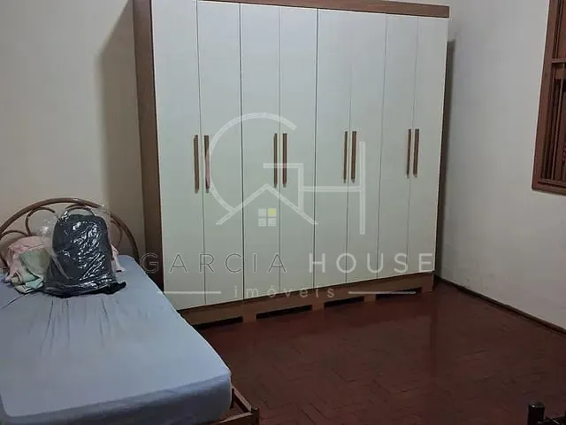Casa 4 quartos e 2 banheiros, à venda, no bairro Vila Tibério em Ribeirão Preto