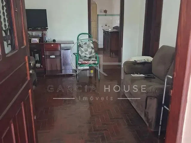 Casa 4 quartos e 2 banheiros, à venda, no bairro Vila Tibério em Ribeirão Preto