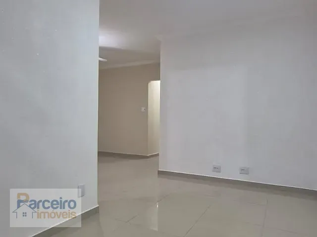 Casa 3 quartos e 2 banheiros, à venda, no bairro Parque São Jorge em São Paulo