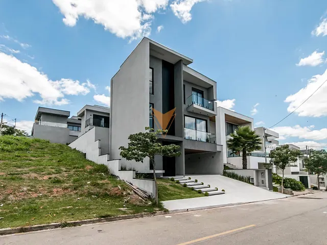 Casa 4 quartos e 6 banheiros, para alugar, no bairro São Paulo II em Cotia