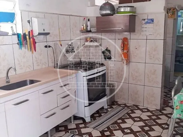 Casa com 250m² 2 quartos e 2 banheiros, à venda, no bairro Jardim Beatriz em São Paulo