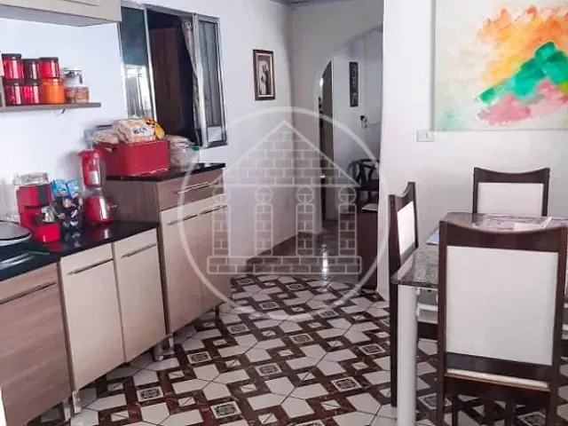 Casa com 250m² 2 quartos e 2 banheiros, à venda, no bairro Jardim Beatriz em São Paulo
