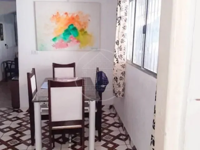Casa com 250m² 2 quartos e 2 banheiros, à venda, no bairro Jardim Beatriz em São Paulo