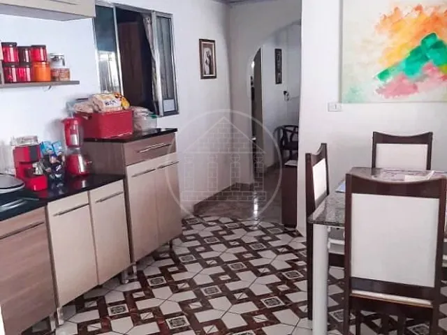 Casa com 250m² 2 quartos e 2 banheiros, à venda, no bairro Jardim Beatriz em São Paulo